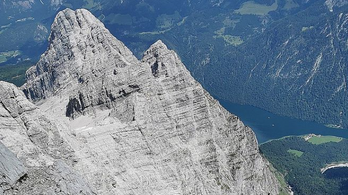 Meghalt egy magyar hegymászónő a német Alpokban