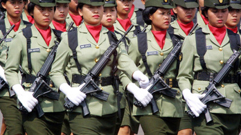 Megszüntetik az újoncok szüzességi tesztjét az indonéz hadseregben
