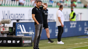 Óriásit hibázott a Wolfsburg edzője, kizárták a csapatot a Német Kupából