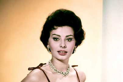 Sophia Loren fehérneműs fotói: ilyen dögös idomokkal hódított a 60-as években