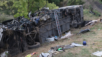 Sok a tévhit az M7-esen történt busztragédia kapcsán