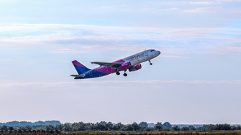 Felszállt a Wizz Air repülőgépe az államtitkári bejelentés után