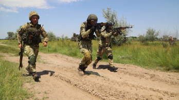 Az ukrán hadseregnek készen kell állnia a megszállt területek felszabadítására