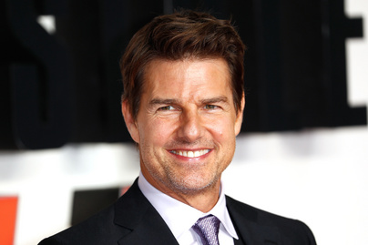 Tom Cruise egy család kertjében landolt helikopterével: a színész imádni való dolgot tett velük utána