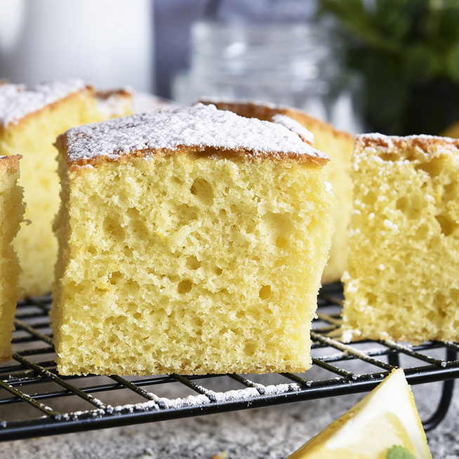 Pillekönnyű, illatos citromos sütemény: kefirrel készül a puha tészta