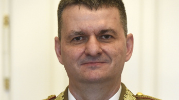 Magyar parancsnok irányítja ősztől a koszovói NATO-békefenntartókat