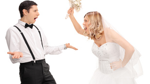 Ez a menyasszony az interneten kérdezte meg, hogy kidobja-e a vőlegényét - ön mit gondol?