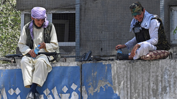 Megkezdték az amerikai katonák kivonását, tálib kézben a kabuli reptér