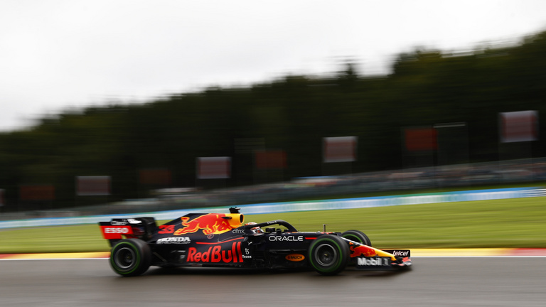 A verseny véget ért: Max Verstappen nyerte a Belga Nagydíjat