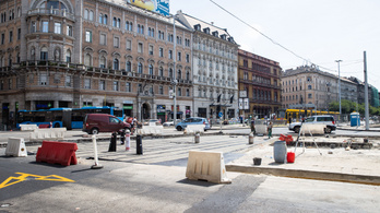 Készüljön, újabb korlátozások a Blaha Lujza tér felújítása miatt
