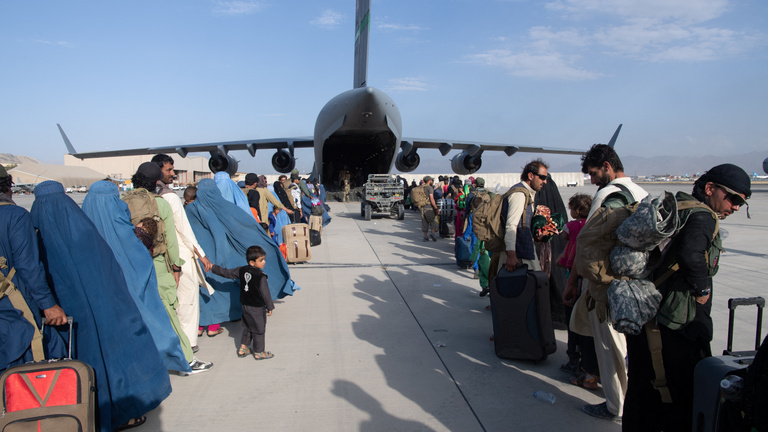 A háború végjátéka: evakuáció Kabulból