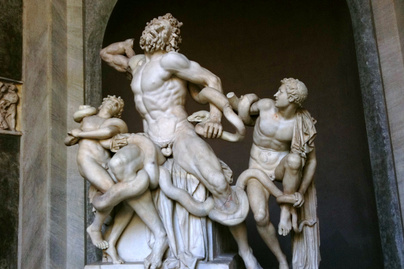 Miért készítették parányi nemiszervvel a gyönyörű antik férfiszobrokat? A nagy hímtagnak negatív üzenete volt