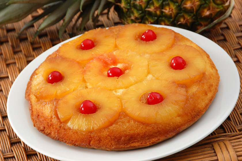Fordított torta édes ananásszal: nagyon mutatós és isteni finom