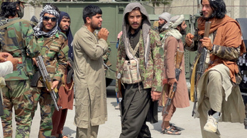 Sokan belehaltak a tálib ünneplésbe Kabulban
