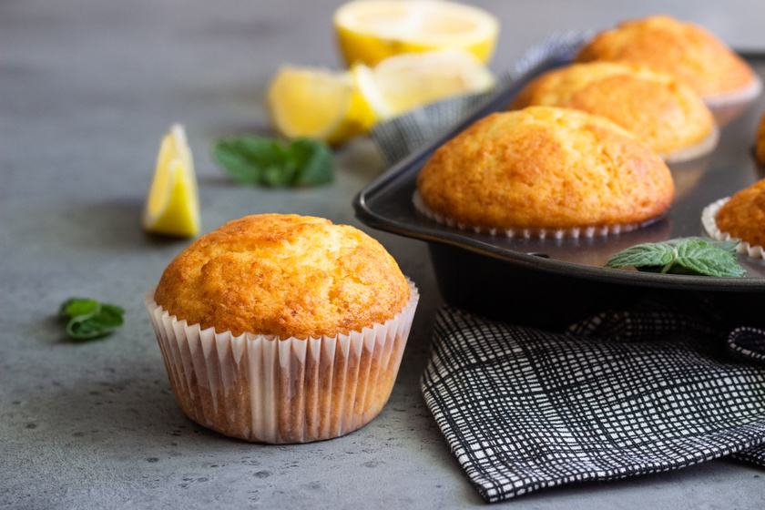 30 perces citromos-joghurtos muffin: bögrével is kimérheted a hozzávalókat