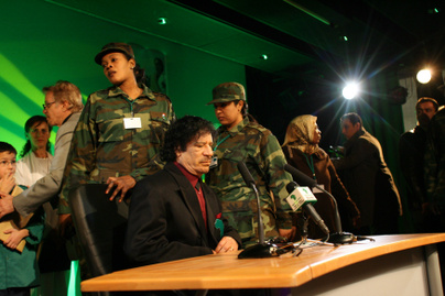 Megerőszakolta testőreit, őrző-védő háremet tartott Kadhafi: az Amazon Gárda tagjait személyesen toborozta a diktátor