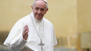 Ferenc pápát magánorvosa is elkíséri budapesti látogatására