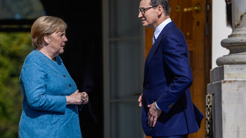 Merkel: A politika több annál, mint hogy csak bíróságra járjunk