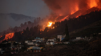 Kitört a vulkán, több ezer embert evakuáltak La Palma szigetén