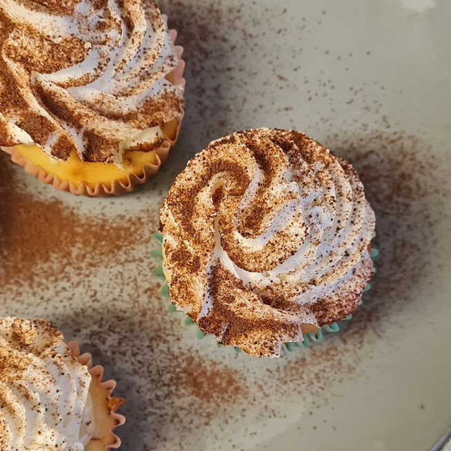 Mennyei, krémes tiramisu muffin: a puha tészta lágy tölteléket rejt