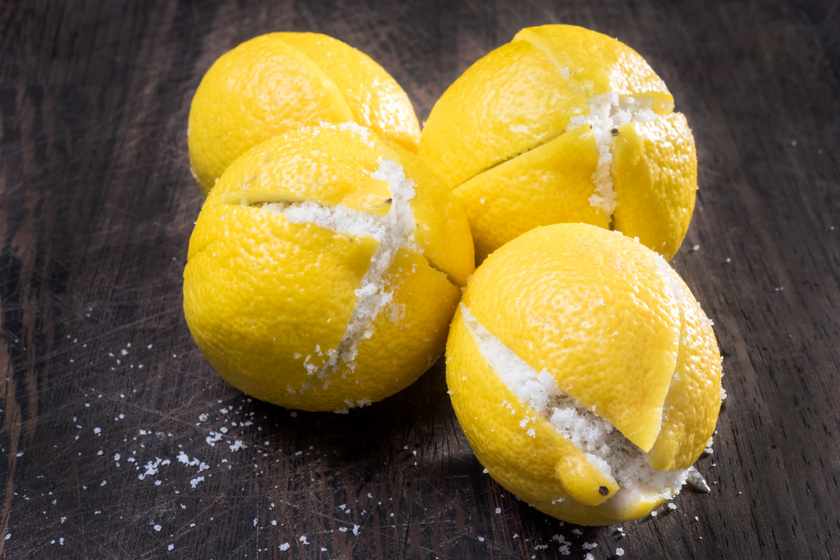Egy hónap, míg elkészül, de megéri: a sóban eltett citromot sokféleképpen felhasználhatod