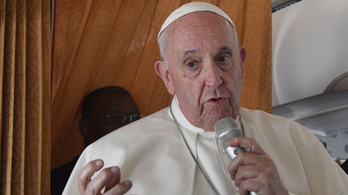 Ferenc pápa: Néhányan szeretnének holtan látni, de még élek
