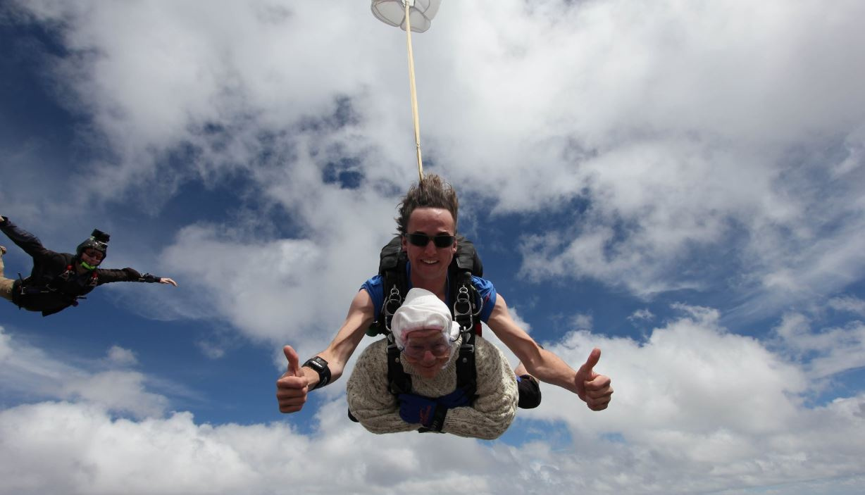 Skydiving-hero-credit-SA-Skydiving