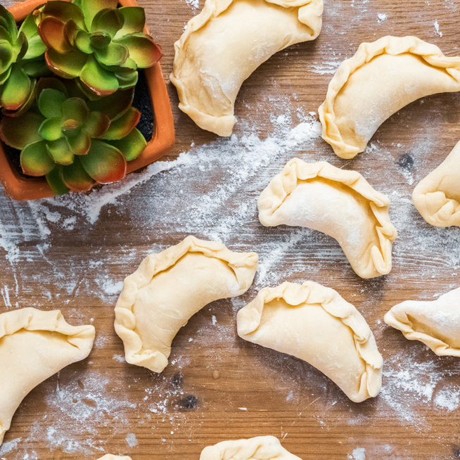 Így készül a tökéletes empanada: bármivel megtöltheted az omlós tésztát