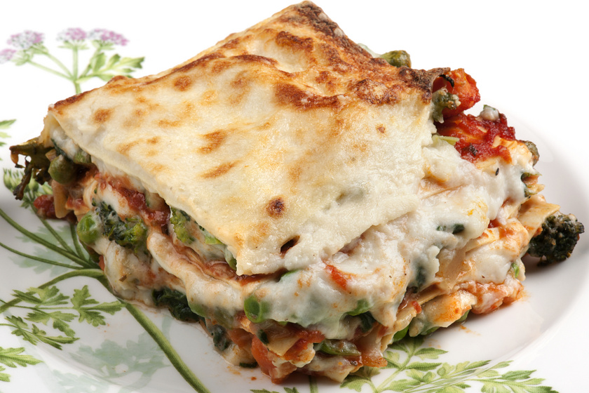 Gazdagon rakott, zöldséges lasagne: ebből tényleg nem hiányzik a hús