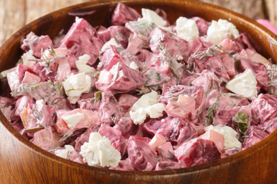 Krémes céklasaláta fetával és görög joghurttal – Magában és húsok mellé is tökéletes