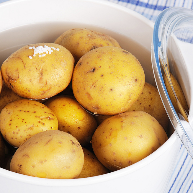 Ne öntsd ki a krumpli főzővizét: levesek és mártások készítésénél is hasznát veheted