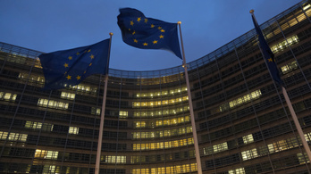 Novemberben jöhetnek a helyreállítási pénzek, de feltételeket szab az EU