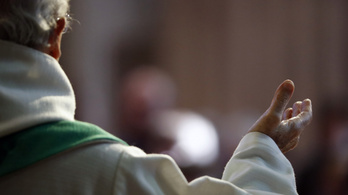 „Minimális becslés” szerint is háromezer gyerekmolesztáló van a francia katolikus egyházban