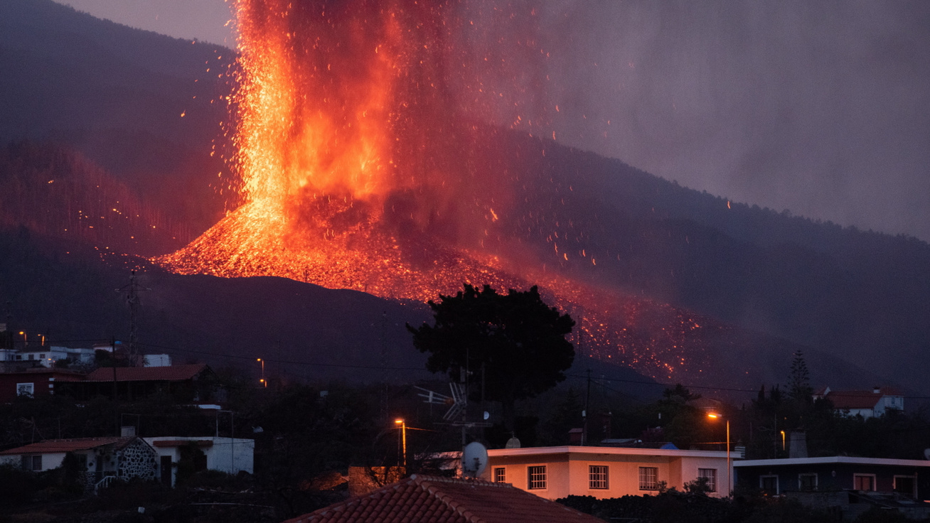 Így néz ki most a katasztrófa sújtotta La Palma szigete: a tűzhányó még mindig pusztít