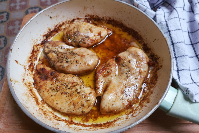 fokhagymás vajas csirkemell recept