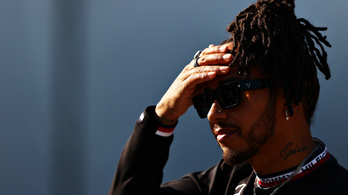 Rajtbüntetést kapott Lewis Hamilton a Török Nagydíjra