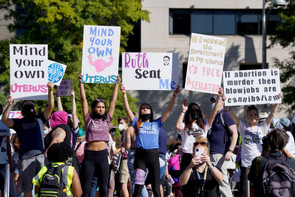 Így tüntettek az amerikai nők az abortusz ellen és mellett