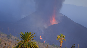 Beomlott a vulkán kürtője, még mindig veszélyben La Palma szigete