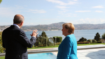 Angela Merkel elbúcsúzott a török elnöktől