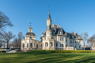 Lélegzetelállító szépségű kastélyszállók az országban: a turai Schossberger-kastély Európa legjobbja lett