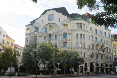 Ez a budapesti városrész lett a világ 7. legmenőbb környéke: a kávézókat, a bárokat és a fákat méltatta a brit magazin