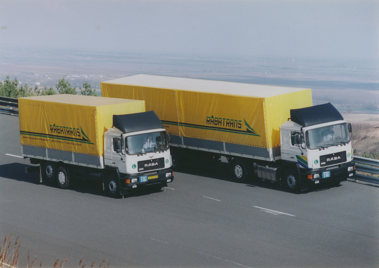 1993-ban bemutatják az MAN F90-es fülkés új teherautó típuscsaládot. Többféle változat készül, többek között tűzoltó, hókotró, erdészeti és nyerges. Azonban alig néhány tucat ilyen teherautó készült négy év alatt