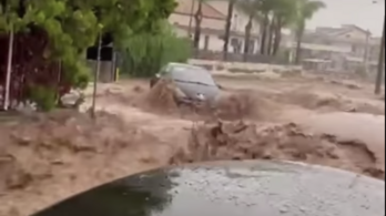Katasztrofális állapotok Olaszországban, megdöbbentő videón a természeti csapás