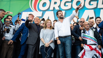 Visszafogottabbá vált az olaszországi politikai dráma