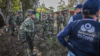 Túszul ejtettek 180 katonát Kolumbiában a kokaintermelők, aztán elengedték őket
