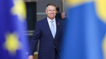 A román elnök leváltását követeli az AUR