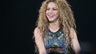 Nem káprázik a szeme, ez a nő Shakira tökéletes hasonmása