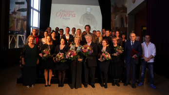 Művészek mellett újságírókat is díjaztak az Operában