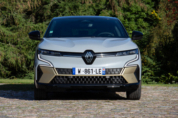 A Renault is villanyautó-márka lesz
