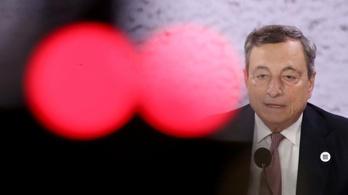 Draghinak állhat a zászló az olasz államfő-választáson